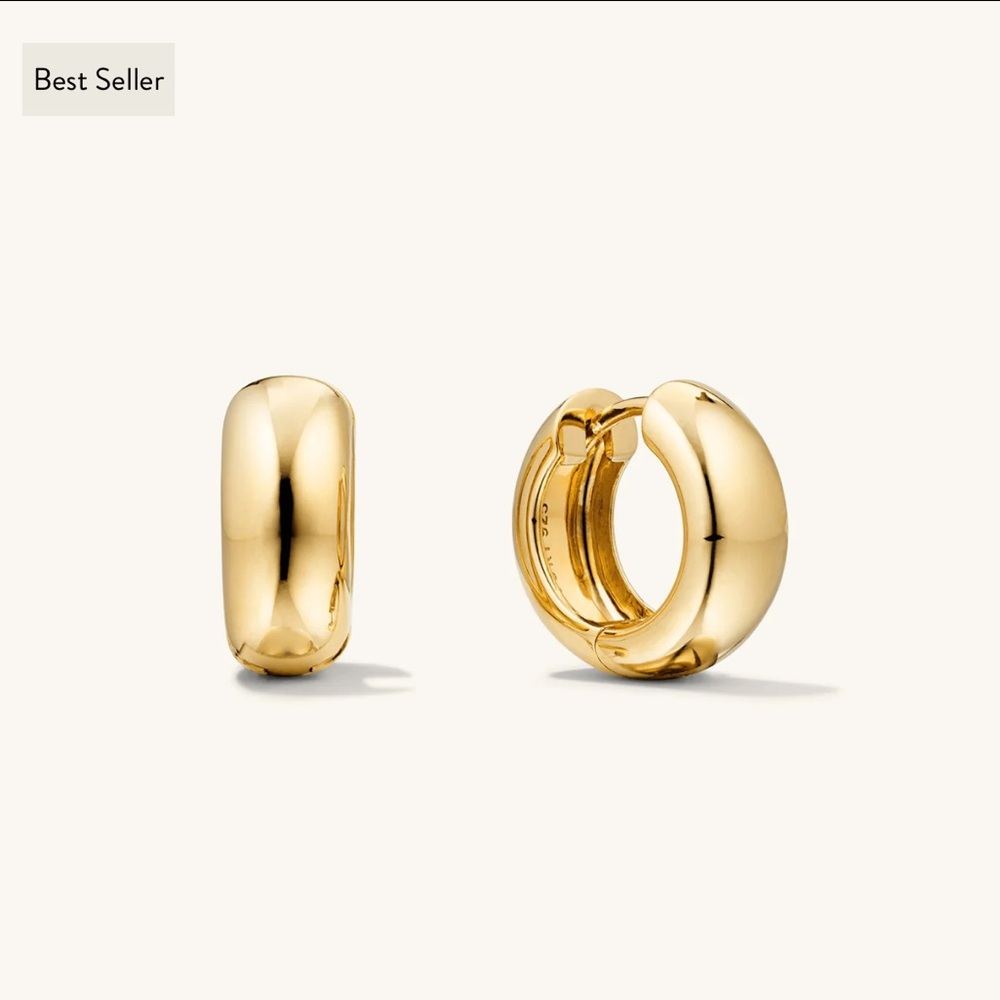 Mejuri Chunky Medium Hoops - Gold Vermeil